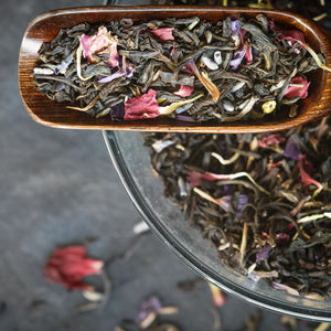 DIY Green Tea by adding unlimited herbs and spices